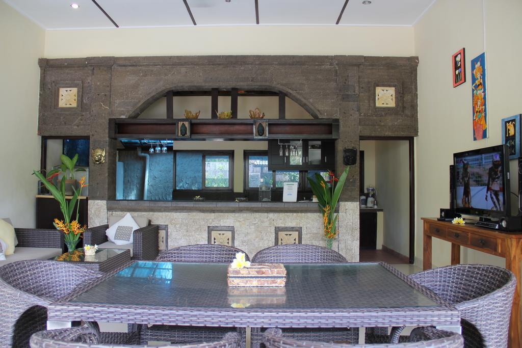 The Catur Villa 塞米亚克 客房 照片