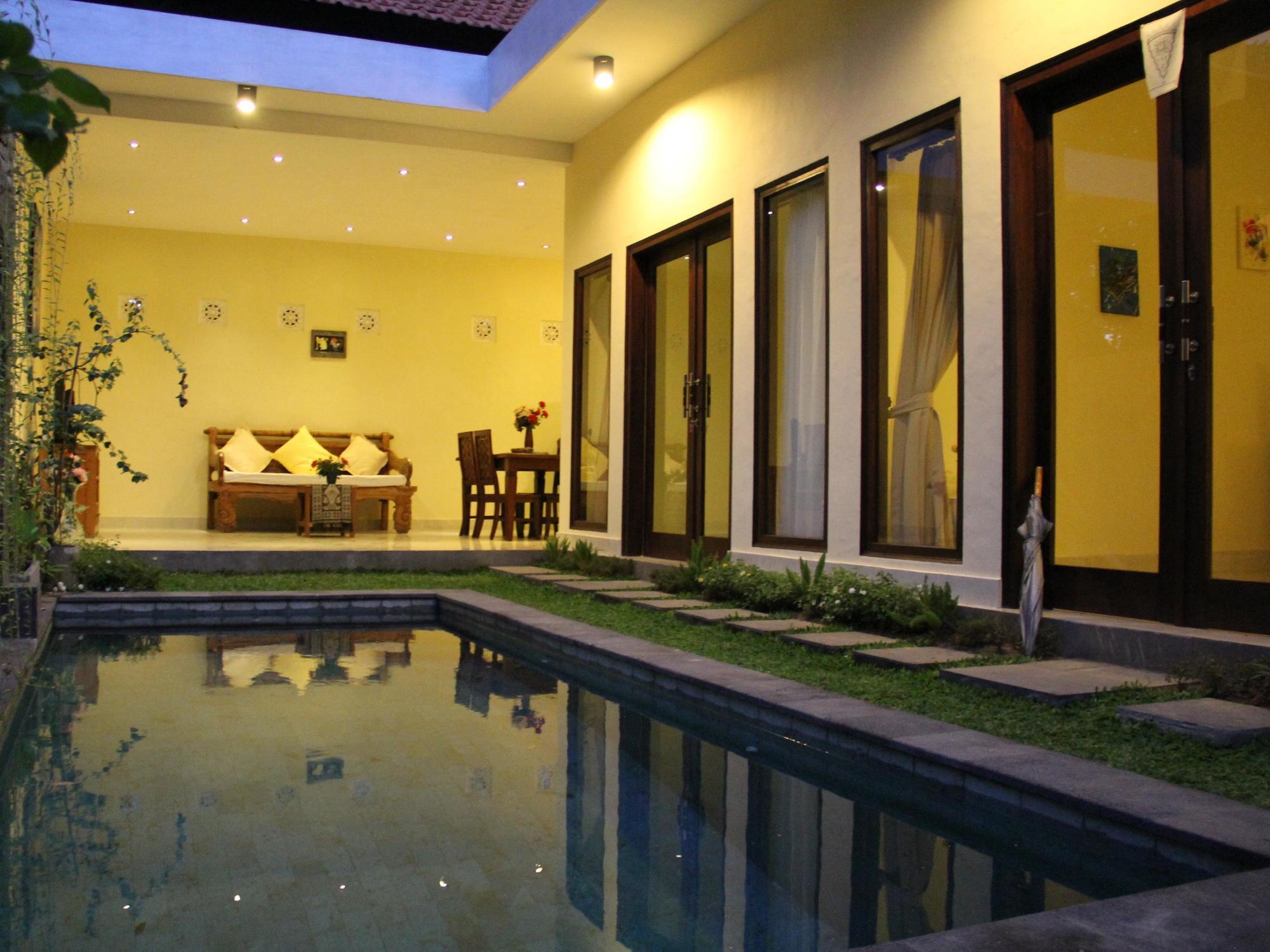 The Catur Villa 塞米亚克 外观 照片