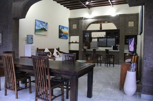 The Catur Villa 塞米亚克 外观 照片